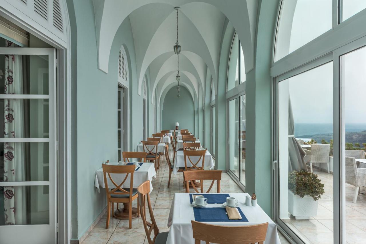 Atlantis Hotel Тира Экстерьер фото