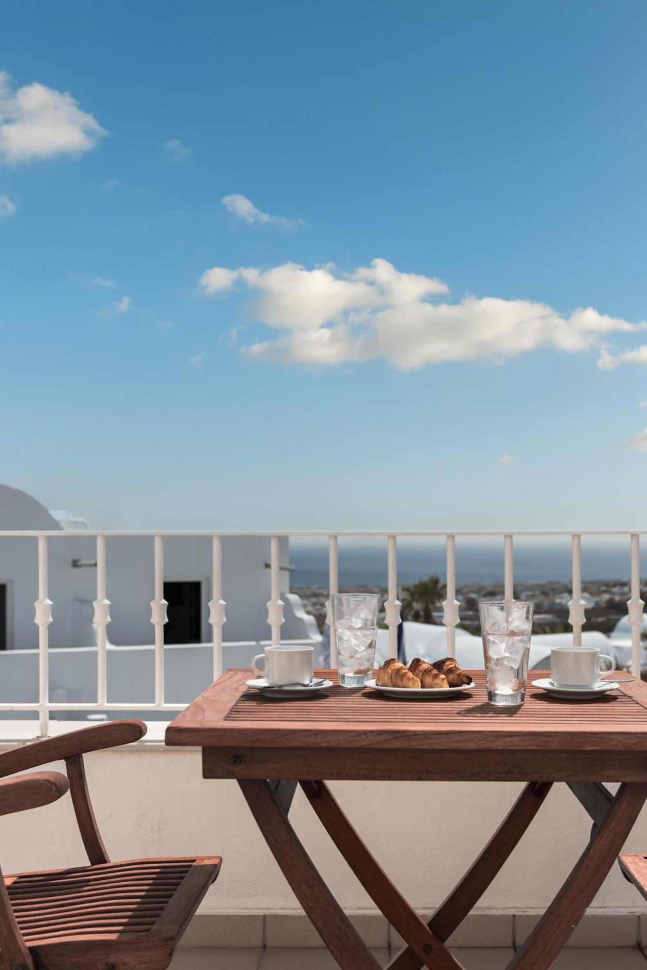 Atlantis Hotel Тира Номер фото